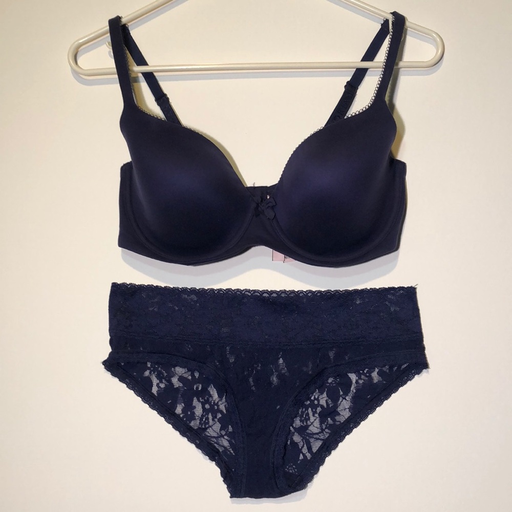 Victoria’s Secret Demi bra and lace panty